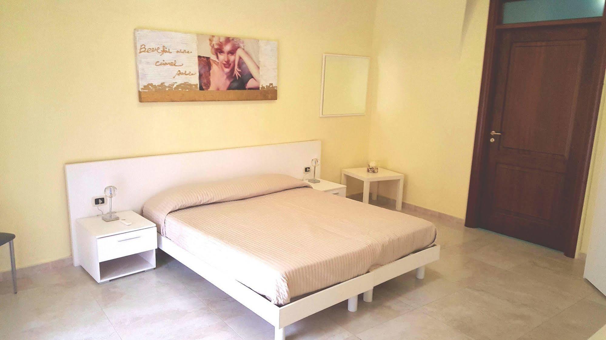 Four Rooms Agrigento Esterno foto